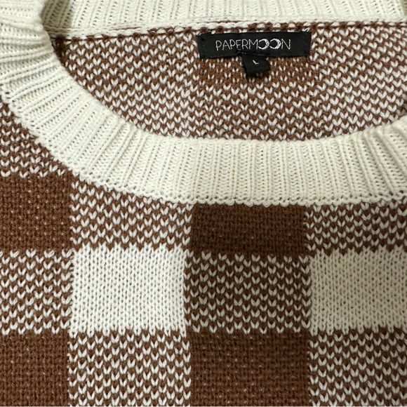 Paper Moon Brown and White Checkered Sweater - Picture 3 of 3